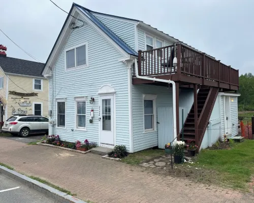 A Cozy Nautical Nest on Lincolnville Beach Hotels in Lincolnville