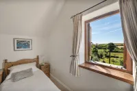 The Stable at Easton located in quiet hamlet between Salcombe - Kingsbridge Hotels near Peacocks