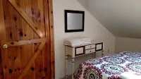 Ferndale BluffHouse --  Farm House sleeps 9; 10 acre former dairy