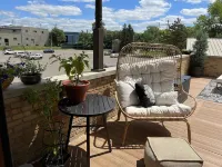 Botanical Loft & Deck — Old Town Lansing