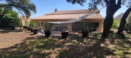 Petit Havre de Paix Avec SPA aux Portes D'avignon