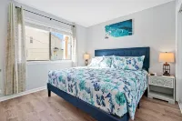 Beachside Breeze Condo w/pool and private beach access