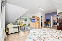 Two Homes, One Lot Sleeps 16, Pool & Hot Tub Private Villa, 9 miles from beach.