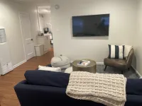 Pristine Downtown 1-Bedroom Steps from State House