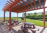 Spectacular 2/2 Beach Front Beauty @ Aquarius
