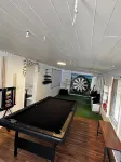 Silver Springs Retreat - 1 Min to the Springs & the Best Diner in town - Fenced
