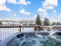 Amazing Historic Montana House. Hot Tub, Large Deck, On Golf Course A++ Location - Boutique