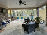 The Bunkhouse at St Julien - Vintage Waterfront Lake House