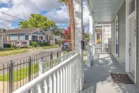 Garden District Upscale Home w/Gated Off-Street Parking & Streetcar Access