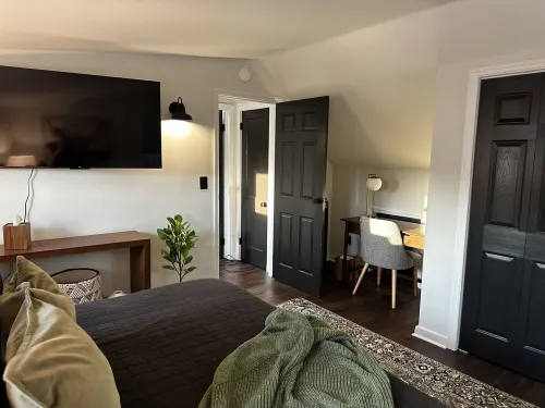 #2 Chestnut new lovely 2BR Apt 0.5 mile to Cooperstown All Star Village 웨스트 엔드 호텔