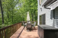 Watkins Glen, Corning, Finger Lakes 3 BR 3 Bath w/ Hot Tub