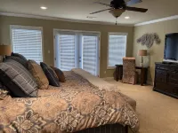 Relaxing Lake View Condo