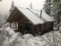 Away from it all cabin<br>Booking for the 2025 season. Winter recreation getaway
