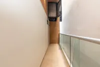 Luxury 1BR with balcony, Direct Access to 5th Ave