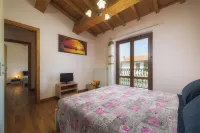 CASAMORENA The luxury of silence: swimming pool, relaxation, nature, privacy Hotel a Montegabbione