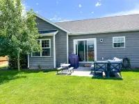 Bozeman Home—Mountain Views, Near Airport, Fast WiFi, New AC, Fenced Yard! Hotels in Belgrade