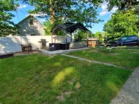 Charming &Spacious 3BD, 1BA, Fam-Friendly-Yard&Porch Hotels in Fairfield