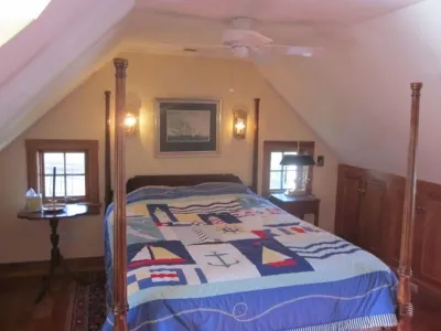 Location, Location, Location! - W Melson House - Beautiful - In Town St Michaels Hotel dekat 1879 Hooper Strait Lighthouse