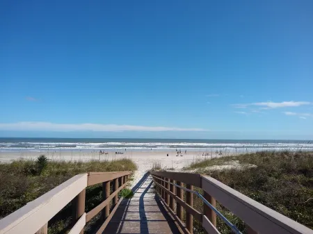 Renovated Ocean View Condo - Great Beach Walks & Bike Rides