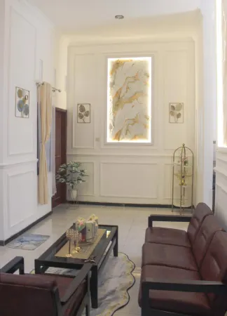 Home Stay Pak Ndan Dekat Masjid Ar-Rahman Отели в г. Nglegok