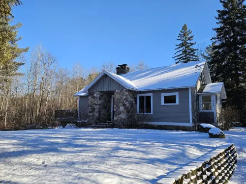 Whiteface Mtn/Wilmington, NY~~Hot Tub, Gas Fireplace, 2 Minutes to Whiteface!!