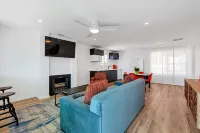 Oceanviews, Steps to the Sand, Short Walk to the Village! A/C