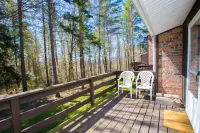 Fox Hill Condo - Convenient Location For Year Round Family Vacations.