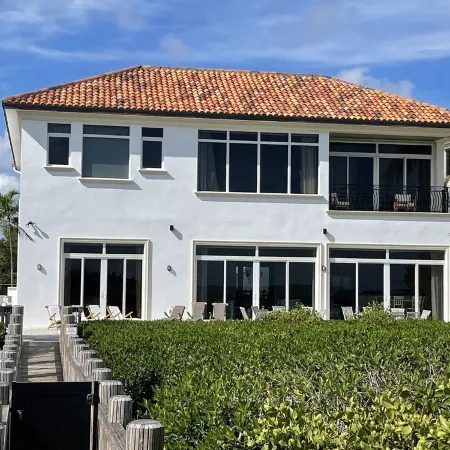Welcome to Sandy Bridge Luxury Beachfront Home
