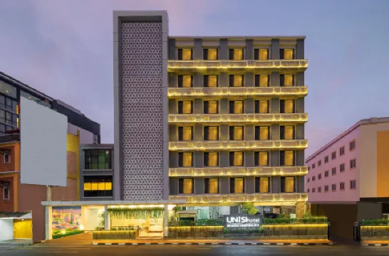 Unisi Hotel Malioboro - Jogja Syariah