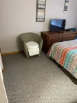 Cozy Spring Condo - Great View of Hidden Valley Resort -Bike-Hike-Golf
