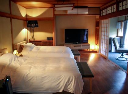 BARCOS RYOKAN 三朝荘