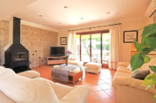 Finca Marti Ferrer: Private Swimming Pool, Garden, Barbecue, WiFi, Air Conditioning.