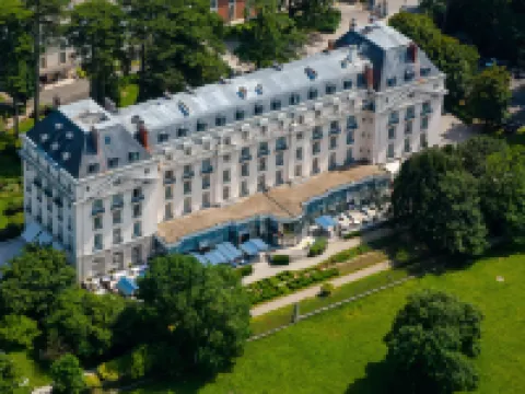 Waldorf Astoria Versailles - Trianon Palace Hotels in Versailles