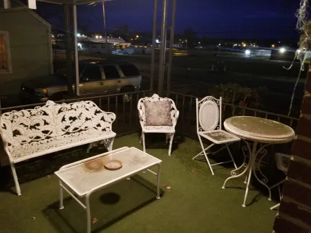 Clean and spacious house in downtown Fayetteville