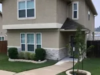 Larger 7+ Bed Home  With Movie Theater near SanAntonio & Randolph Air force base Hoteles en Universal City