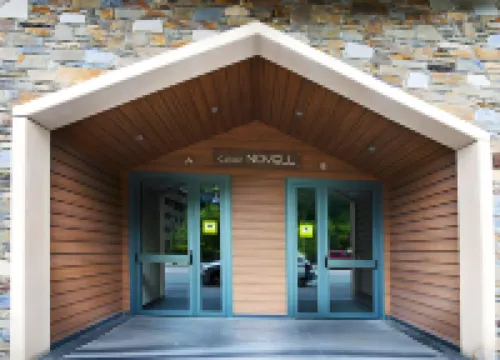 索爾德-埃爾塔特安朵拉4日酒店 酒店