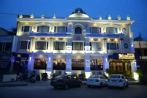 Hotel Mohan Continental Hotels in Patiala