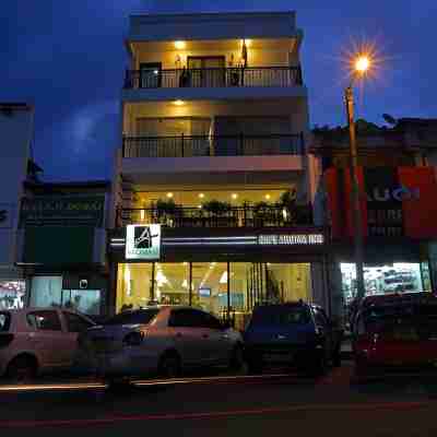 Cafe Aroma Inn Hotel Exterior