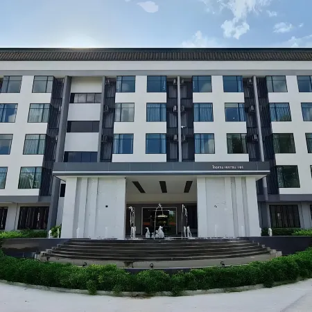 The Sun Hotel Roiet