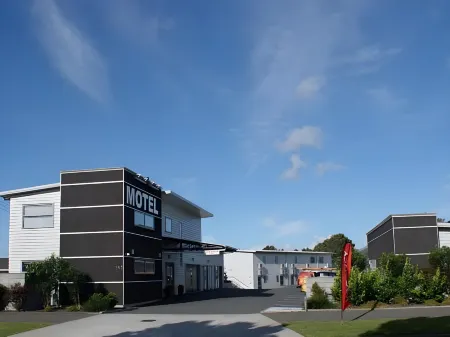 Pukekura Motor Lodge Отели рядом с достопримечательностью «Те-Рева-Рева»