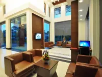 The Color Hotel Hat Yai - 3-Star