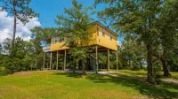 Spacious Waterfront Treehouse W/Boat Dock