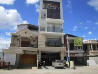 Hotel Palmy Hotel dekat Gereja Katholik Santo Eugenius - Tanjung Redeb