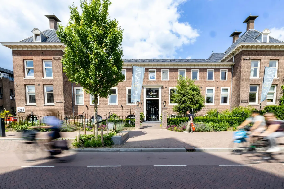 The Anthony Hotel