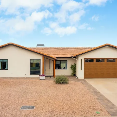 Sexy Boutique Estate in Fun Size - Swank Chill Vibe - Mill Ave - Spring Training