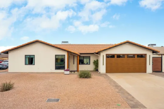 Sexy Boutique Estate in Fun Size - Swank Chill Vibe - Mill Ave - Spring Training