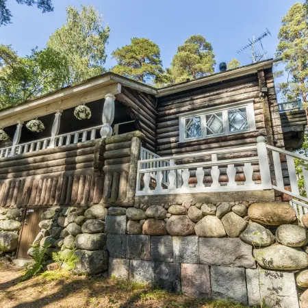 Villa kallahti beach view helsinki Отели рядом с достопримечательностью «Торговый центр Itis»