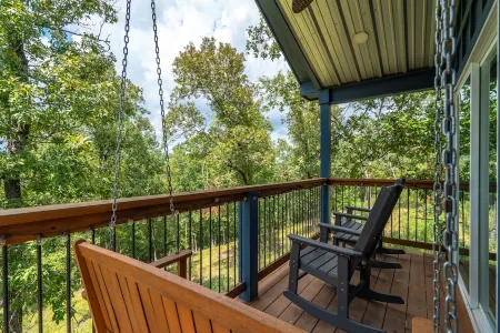 Cabin #3 @ Rock Creek Cabins! King Bed! 15 min. from Hot Springs National Park!