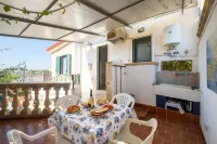 Apartment Tritone in Luxury Villa with Shared Pool Hotels in Torre Lapillo