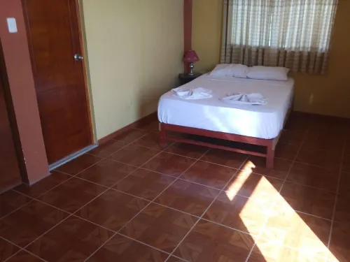 House El Canadiense Hotels in Punta Sal